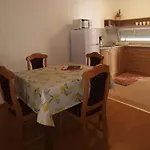 شقة 18 شيوفوك