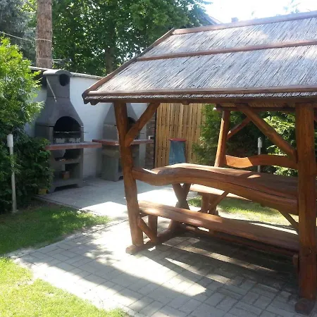 Apartament 18