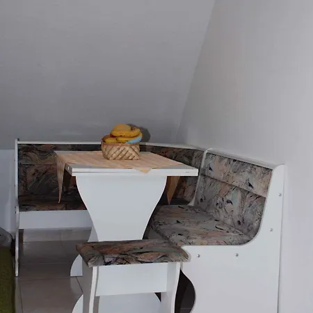 Apartmán 18 *